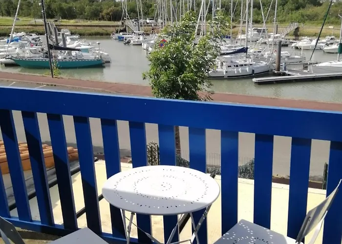 Appt Avec Magnifique Vue Sur Le Port משר-סור-ג'ירונדה